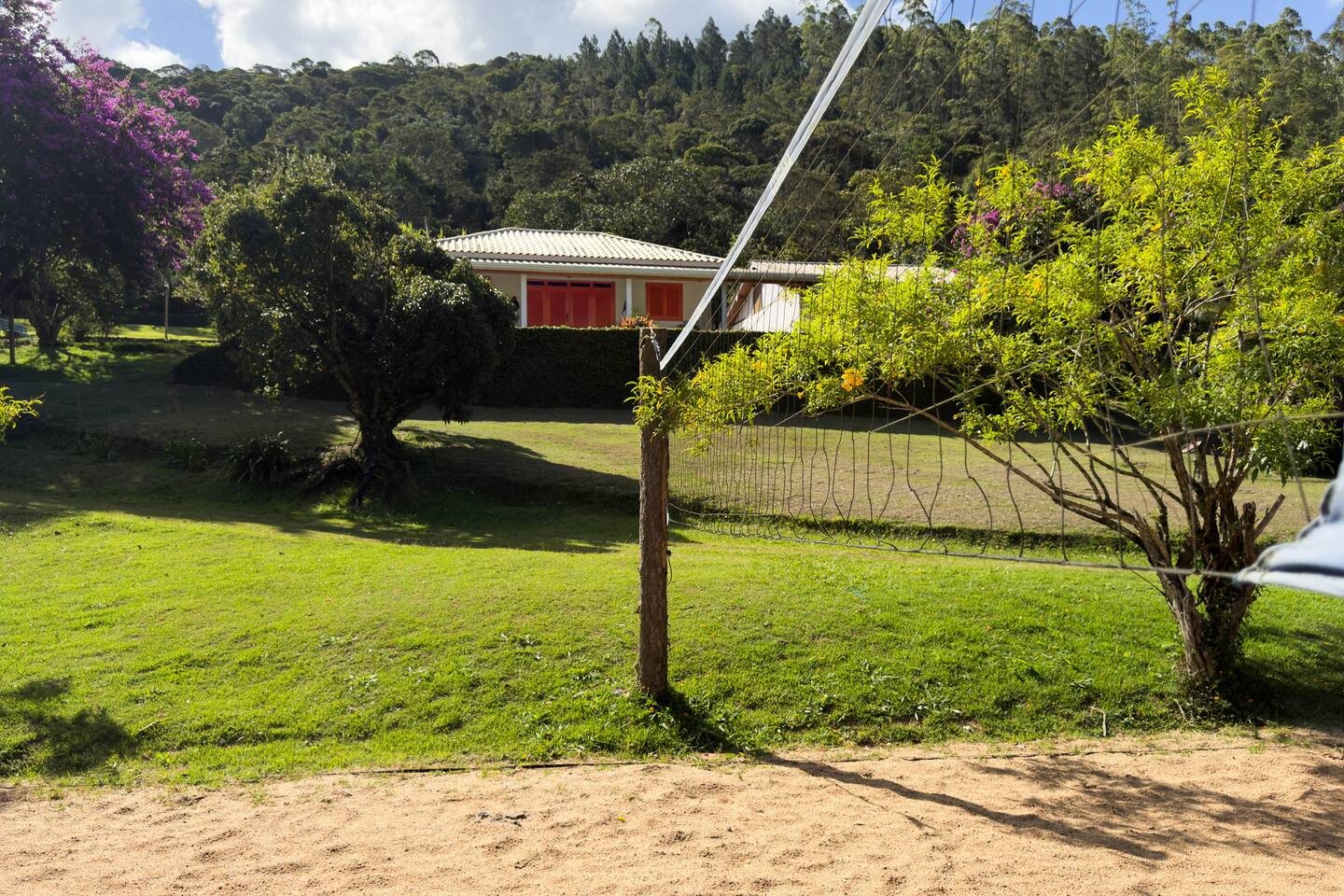 Campo de vôlei de areia do Sítio Rhein|Dorf em Marechal Floriano ES · lazer na serra capixaba